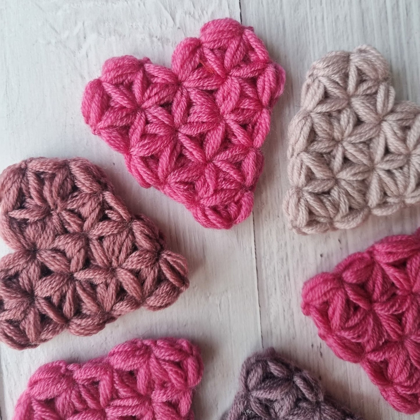 Textured Symbol Motif Easy Crochet Pattern