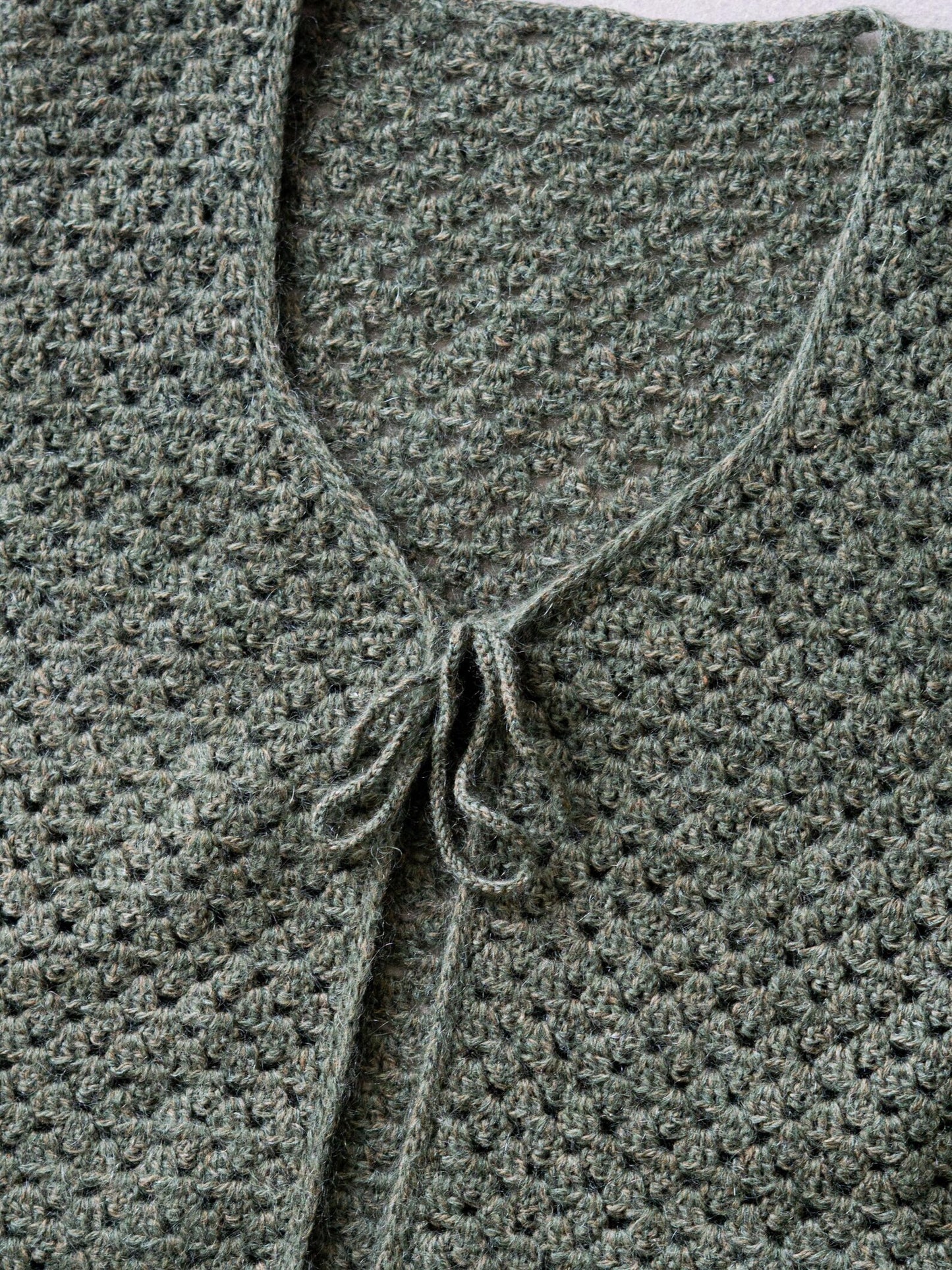 Vintage Motif Sleeveless Layer Crochet Pattern