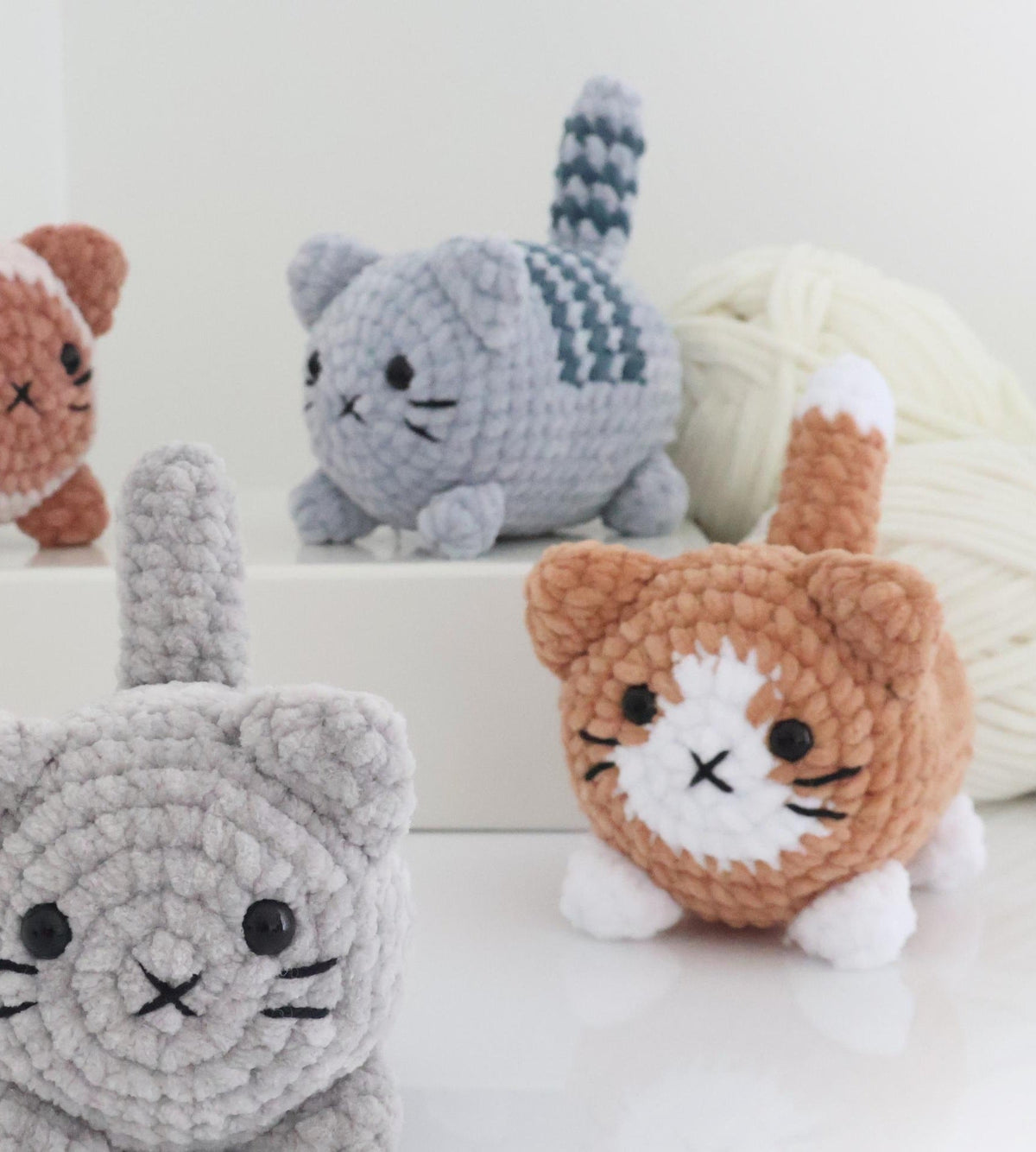 Loaf Cat Family finished crochet detail