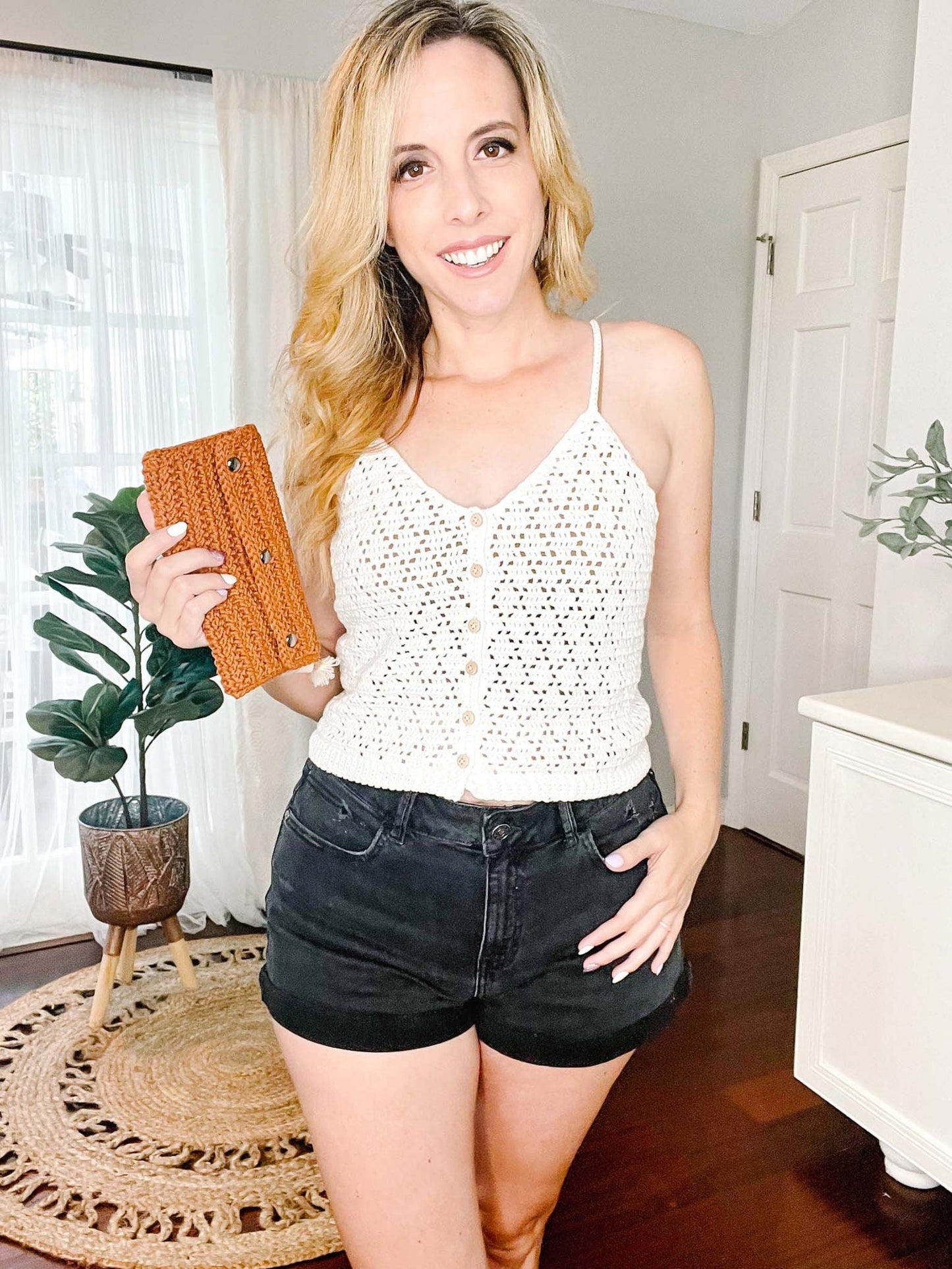 Trendy Summer Buttoned Tank Top Crochet Pattern