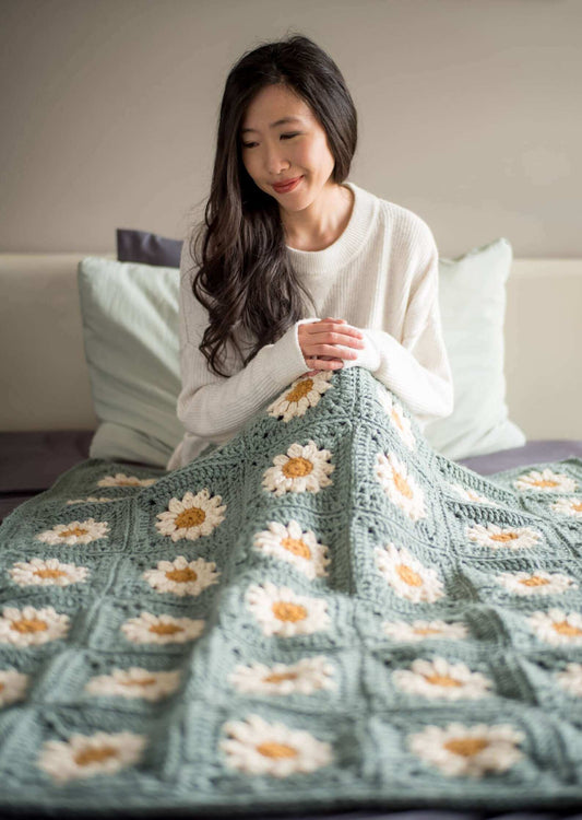 Granny Squares Daisy Blanket Crochet Pattern