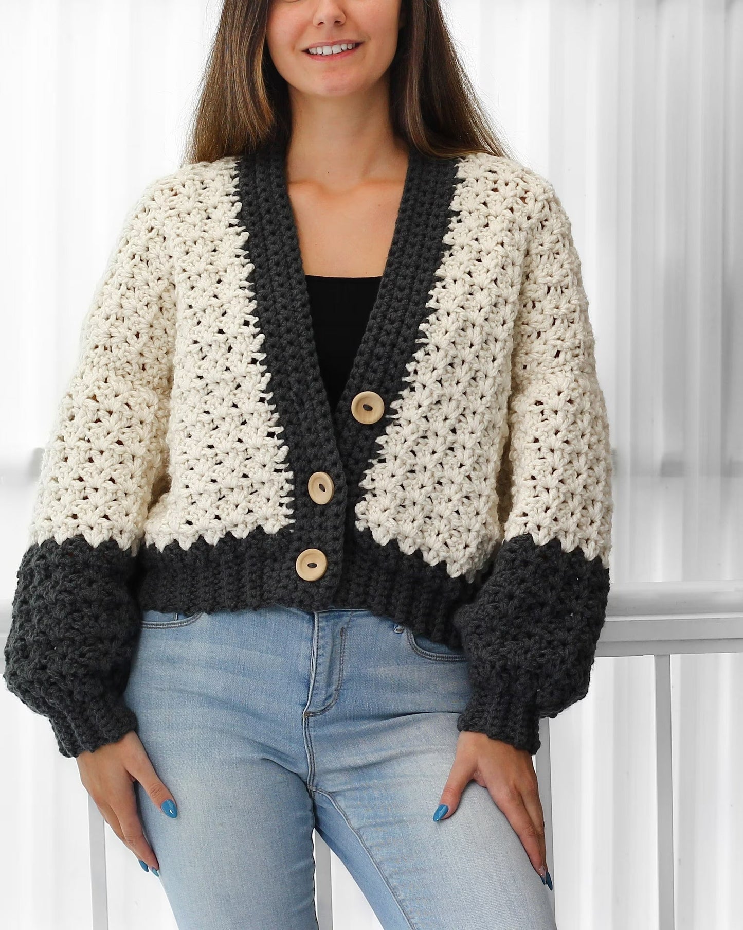 Chic Women Cardigan Crochet Pattern