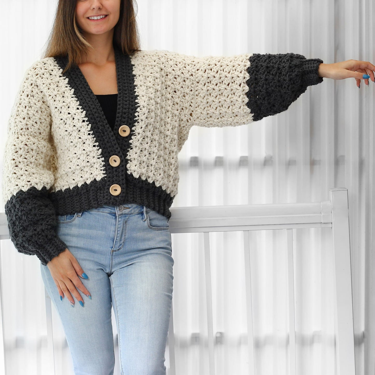 Chic Women Cardigan Crochet Pattern