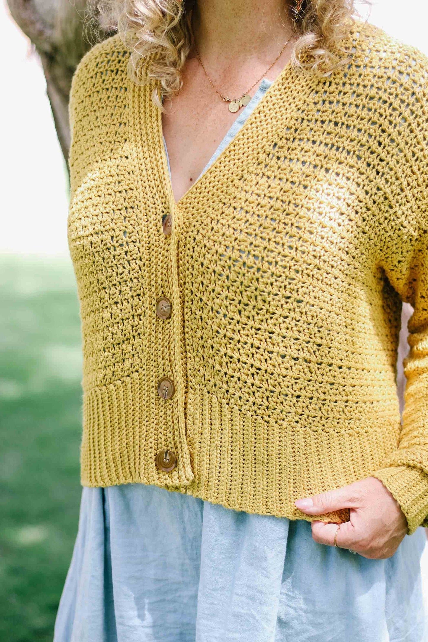 Cute Trendy Cropped Cardigan Crochet Pattern