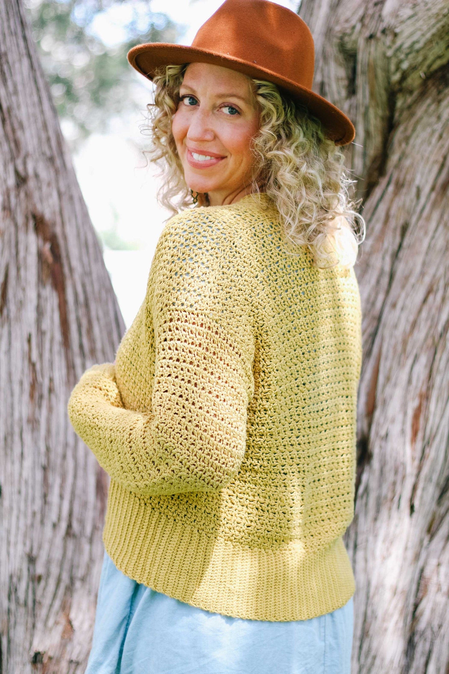 Cute Trendy Cropped Cardigan Crochet Pattern