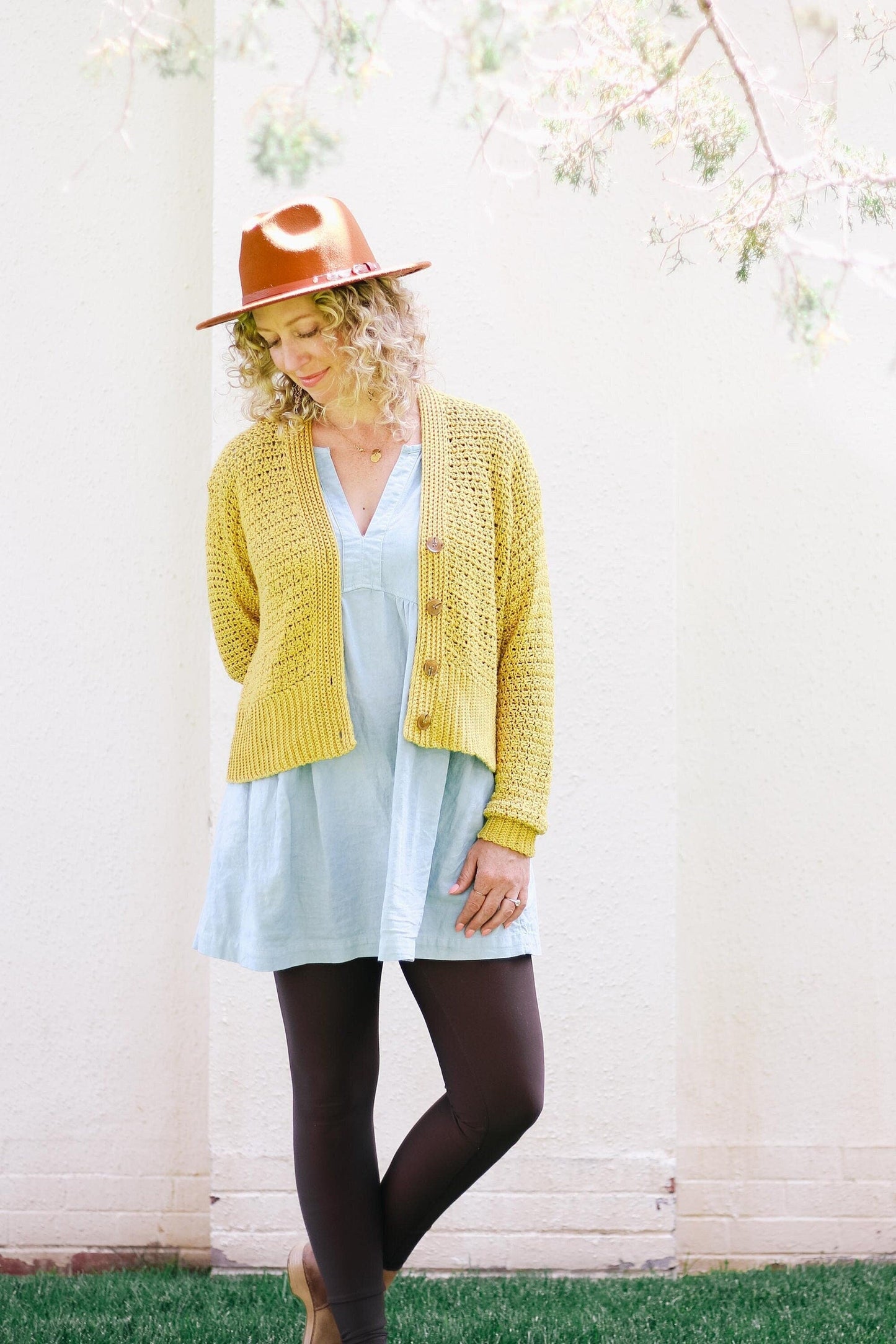 Cute Trendy Cropped Cardigan Crochet Pattern