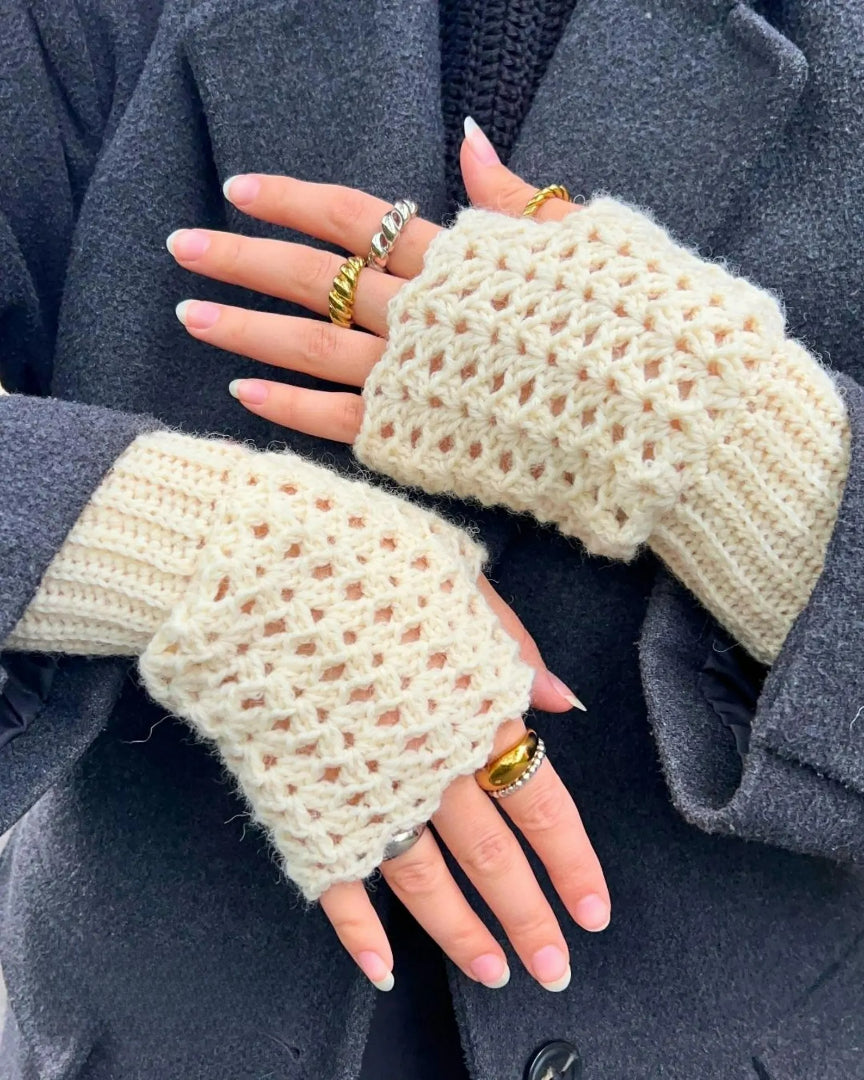 Easy Everyday Fingerless Gloves Crochet Pattern