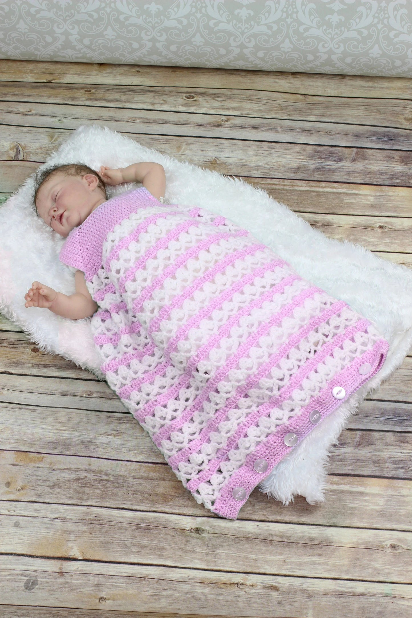Little Baby Cuddle Wrap Crochet Pattern
