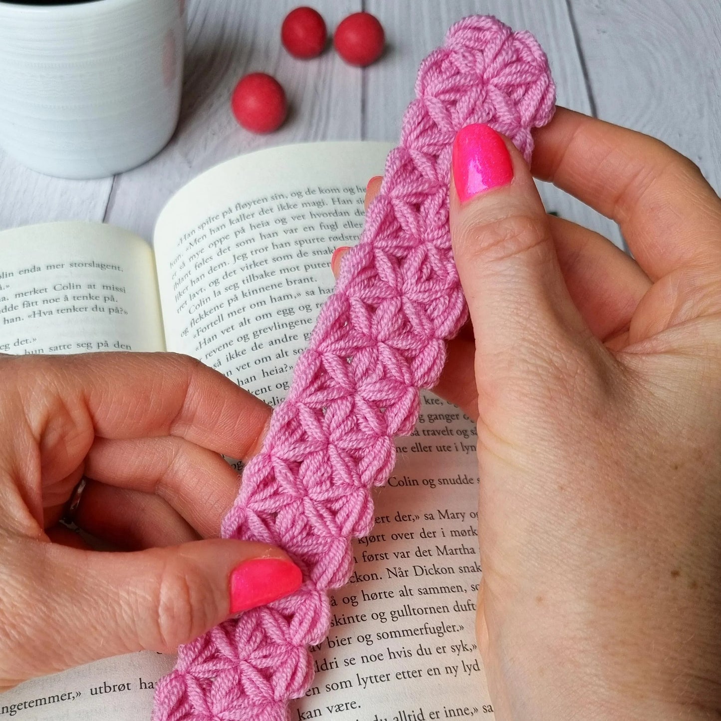 Textured Bookmark Easy Crochet Pattern
