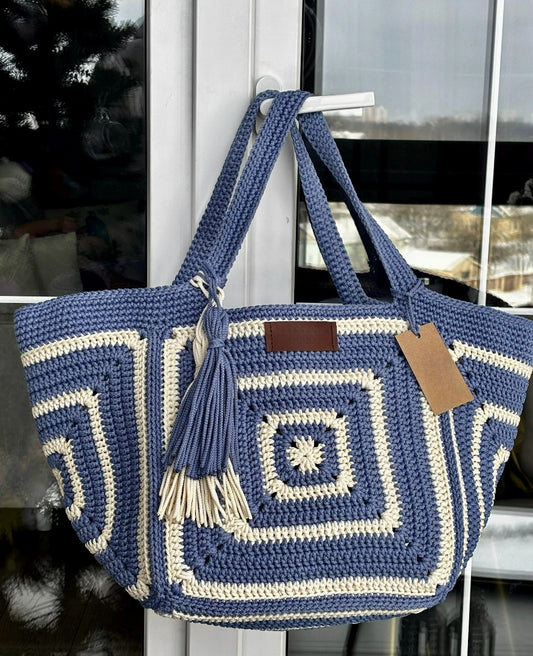 Classic Patchwork Carry Tote Crochet Pattern