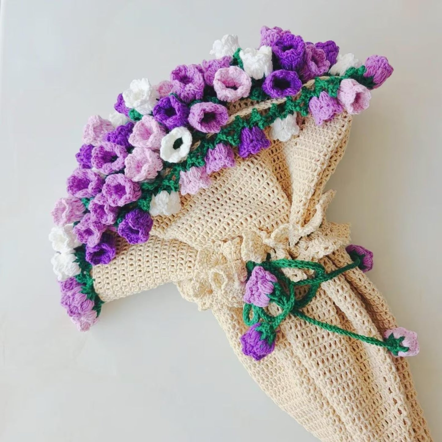 Trendy Garden Lily Decor Blanket Crochet Pattern