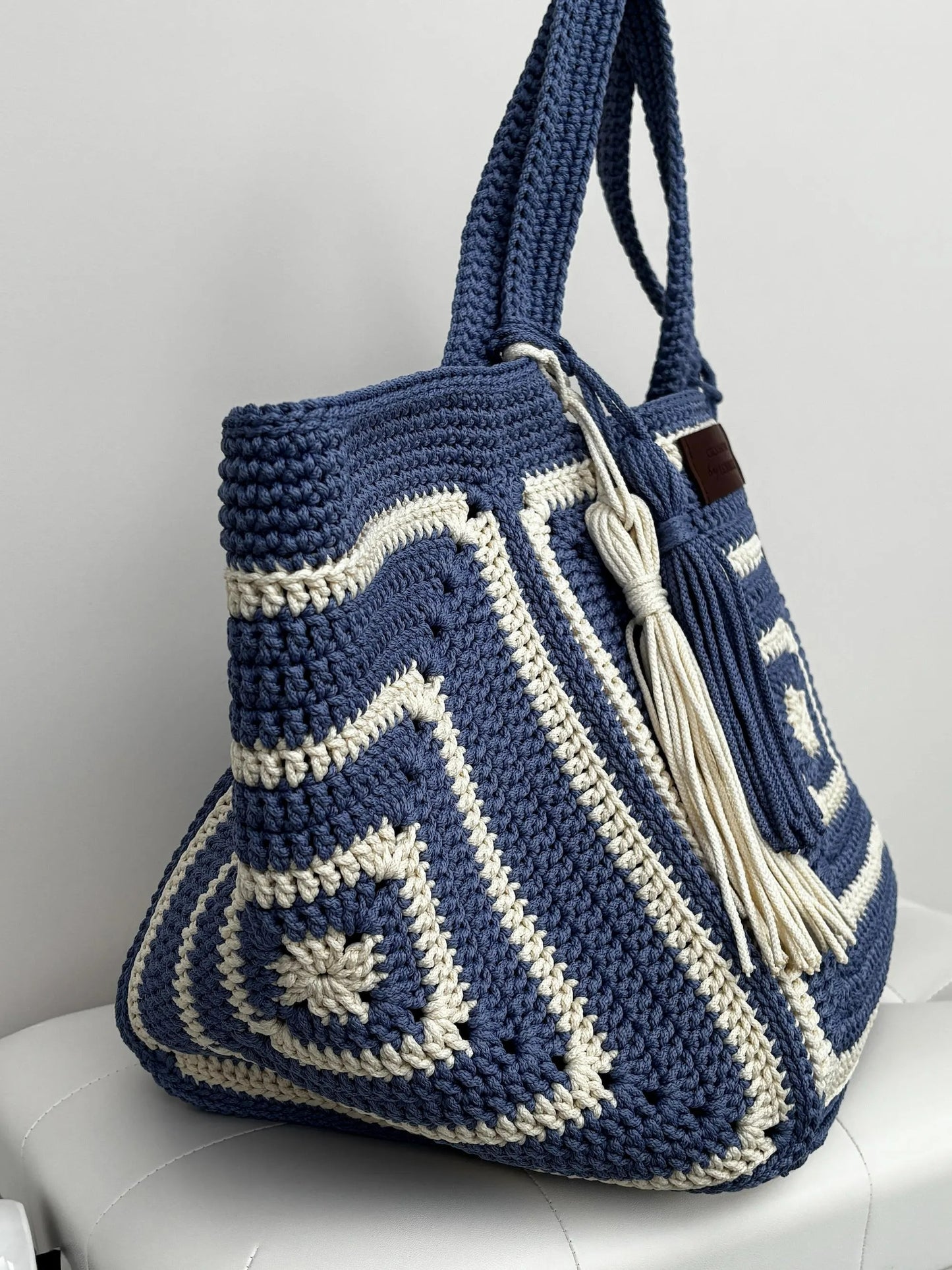 Classic Patchwork Carry Tote Crochet Pattern
