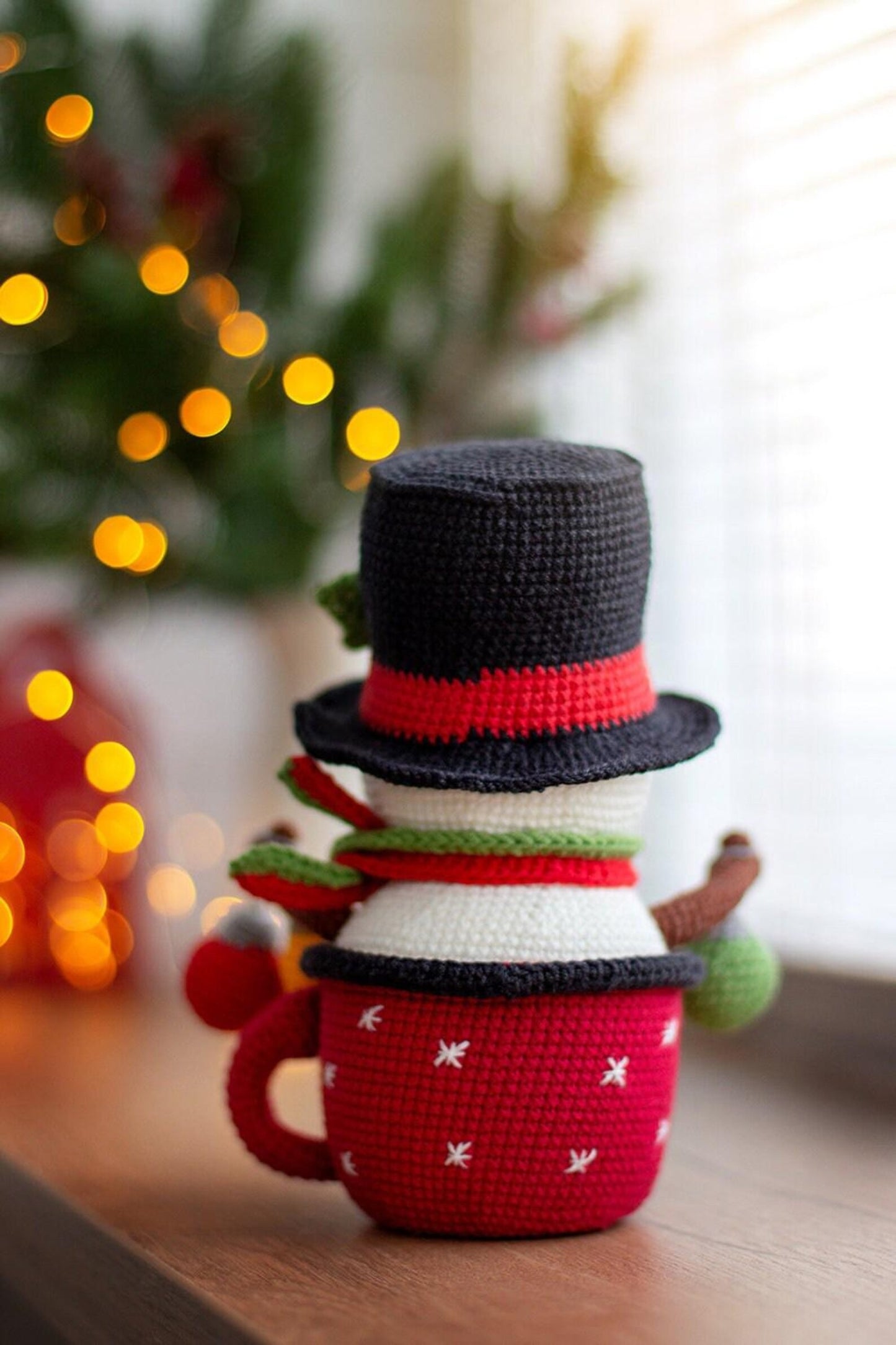 Snowman in Mug Crochet Pattern