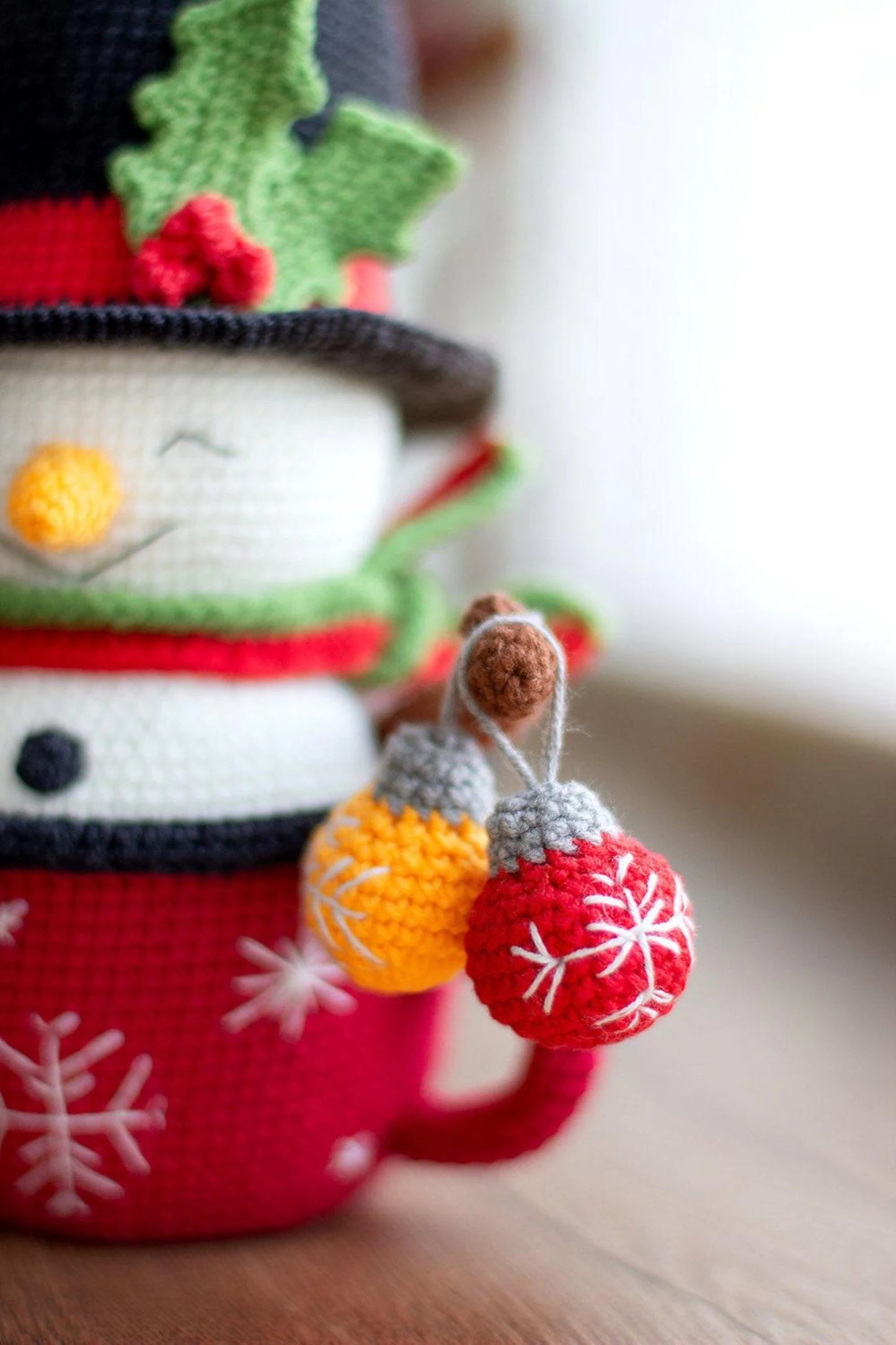 Snowman in Mug Crochet Pattern