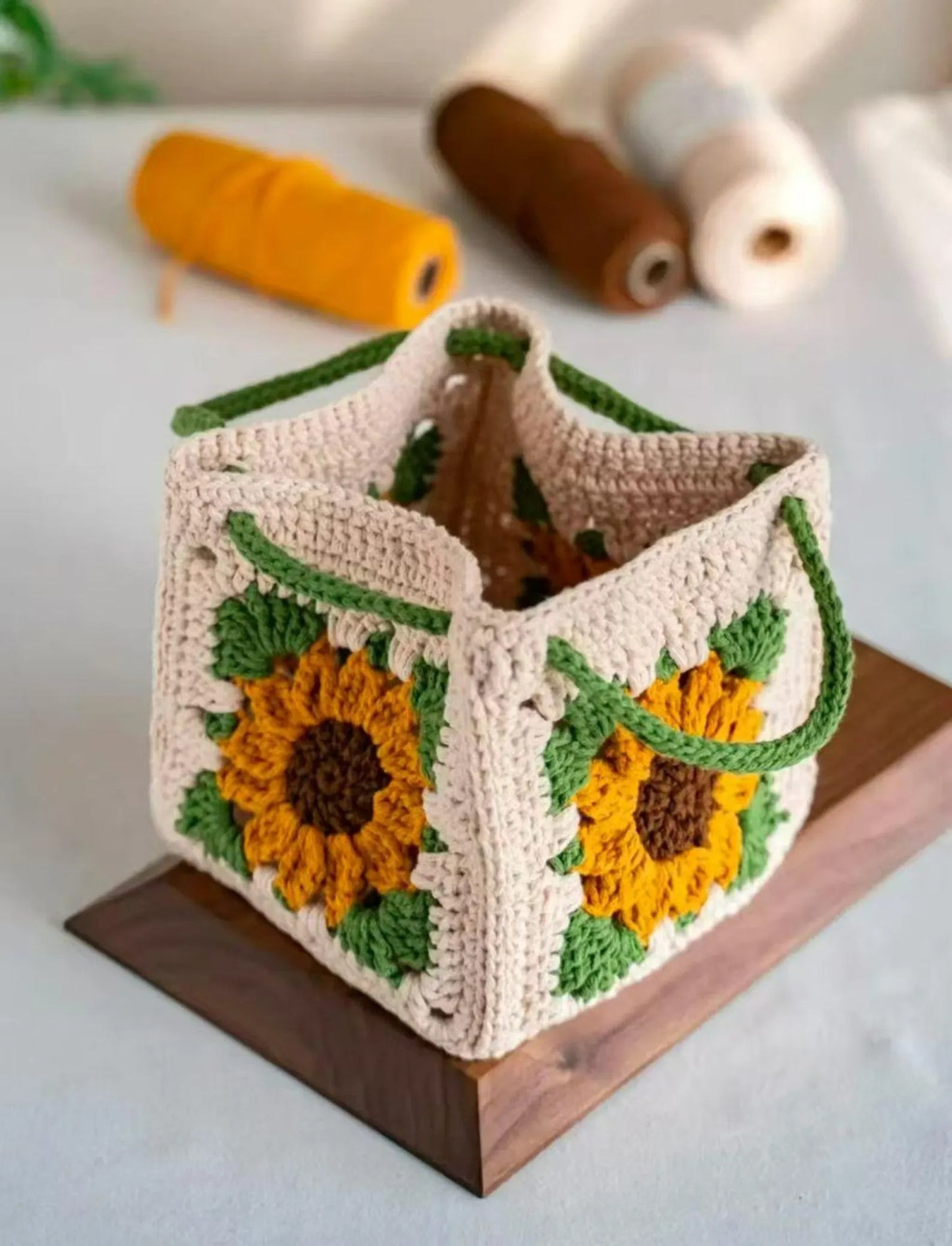 Sunny Petal Handbag Crochet Pattern