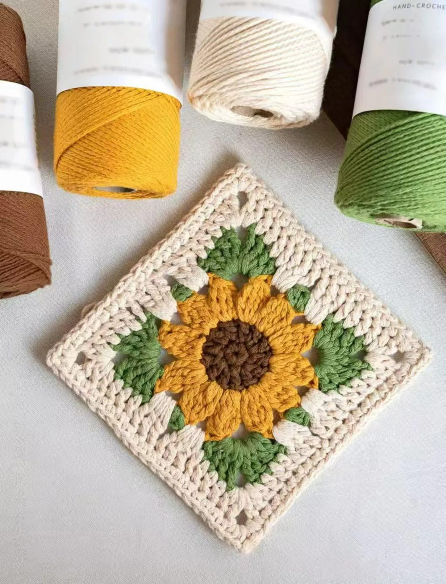Sunny Petal Handbag Crochet Pattern