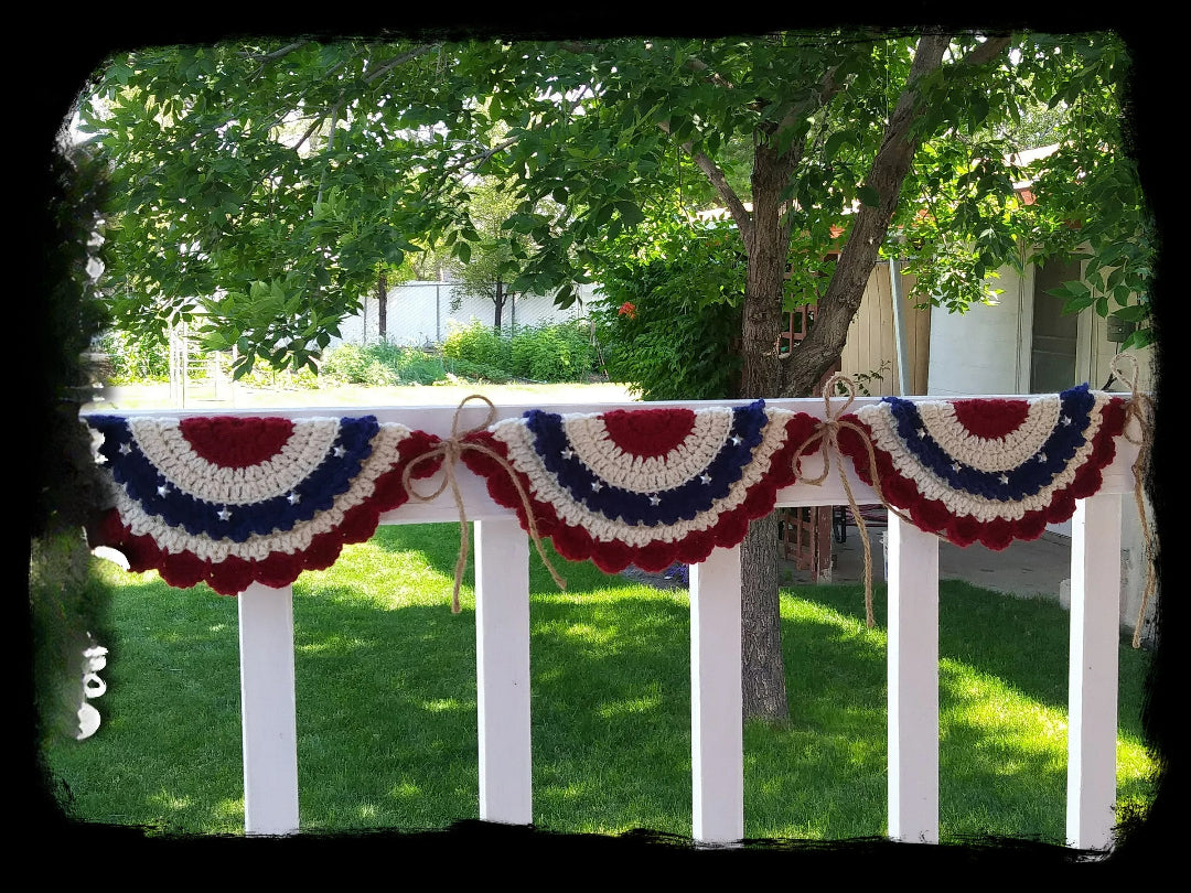 July 4th Bunting Decor Crochet Pattern