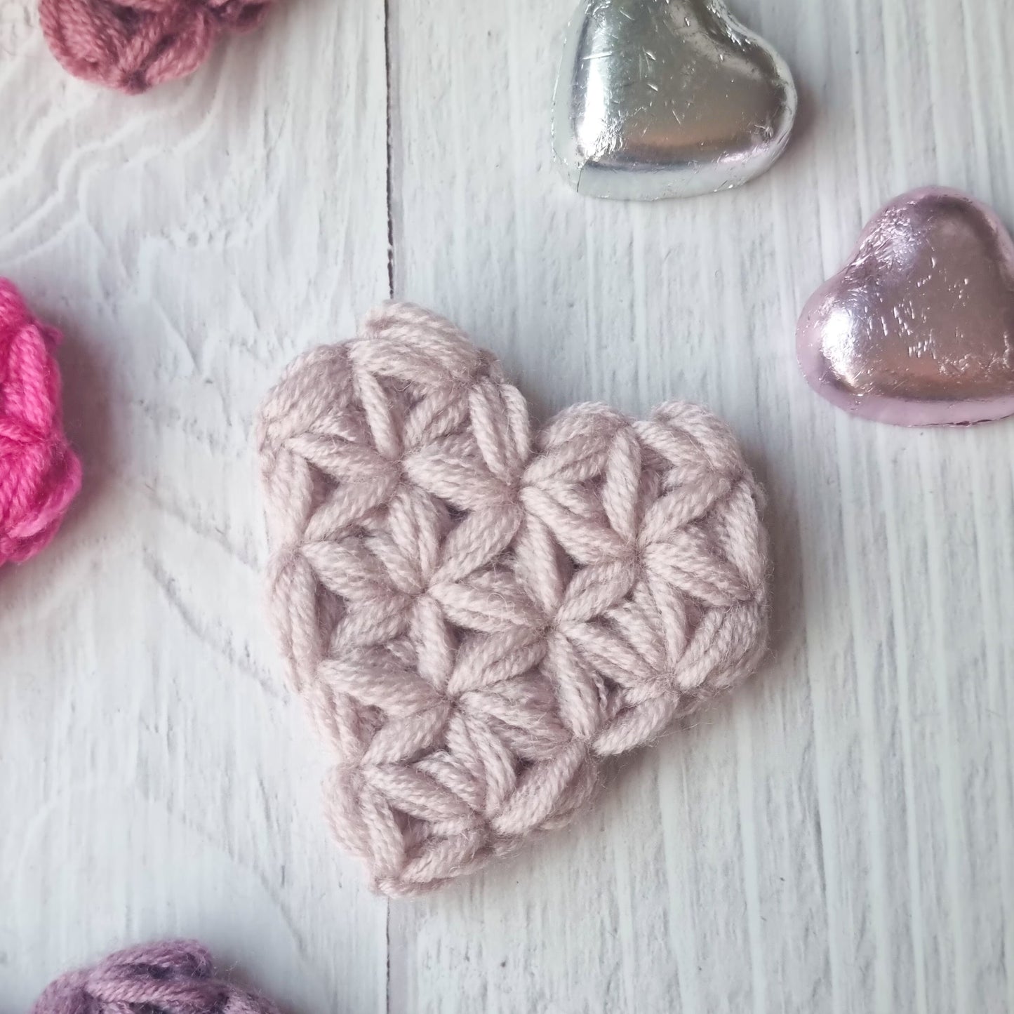 Textured Symbol Motif Easy Crochet Pattern