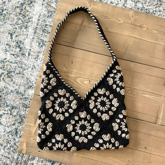 Free Spirit Patchwork Carryall Crochet Pattern