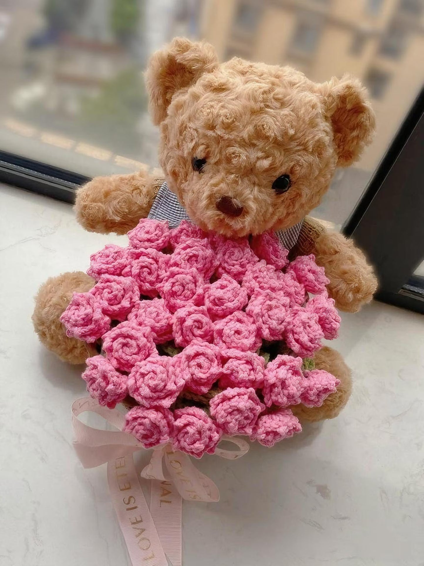 Trendy Garden Mini-Rose Decor Blanket Crochet Pattern