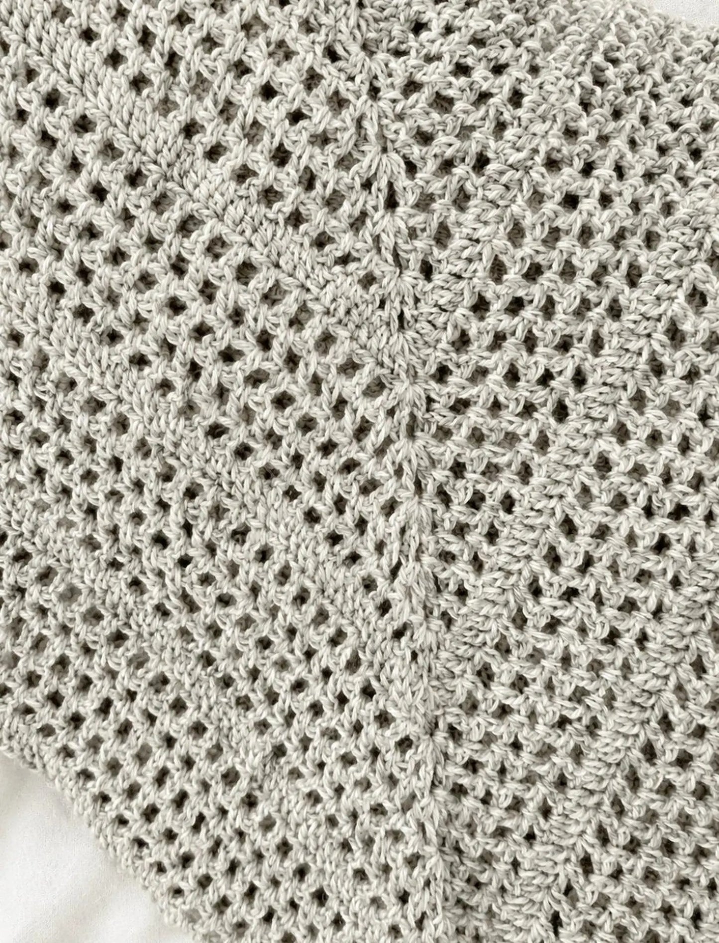 Sunlit Resort Mesh Cover Layer Crochet Pattern
