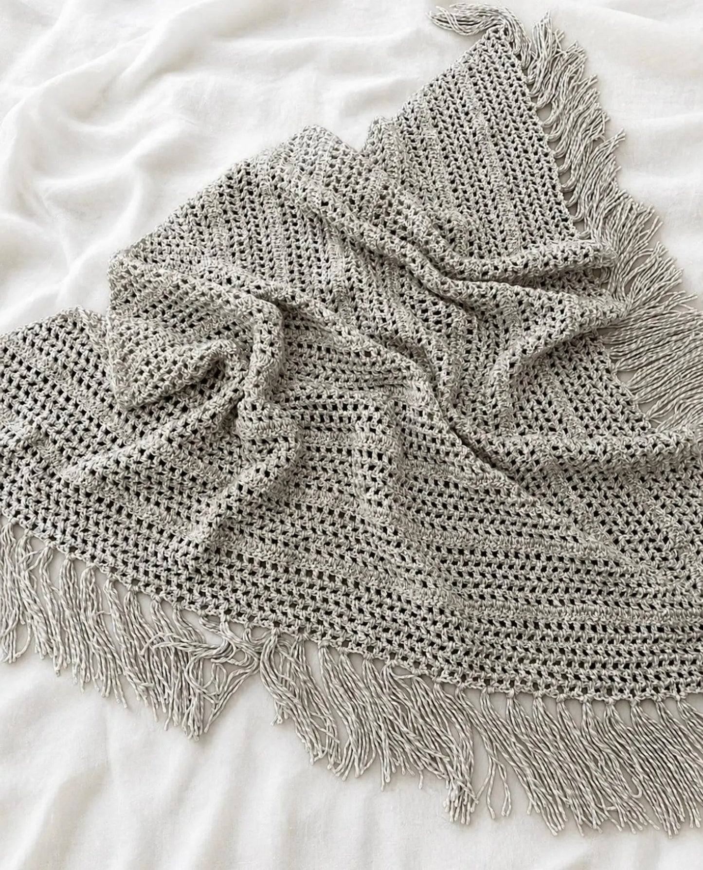 Sunlit Resort Mesh Cover Layer Crochet Pattern