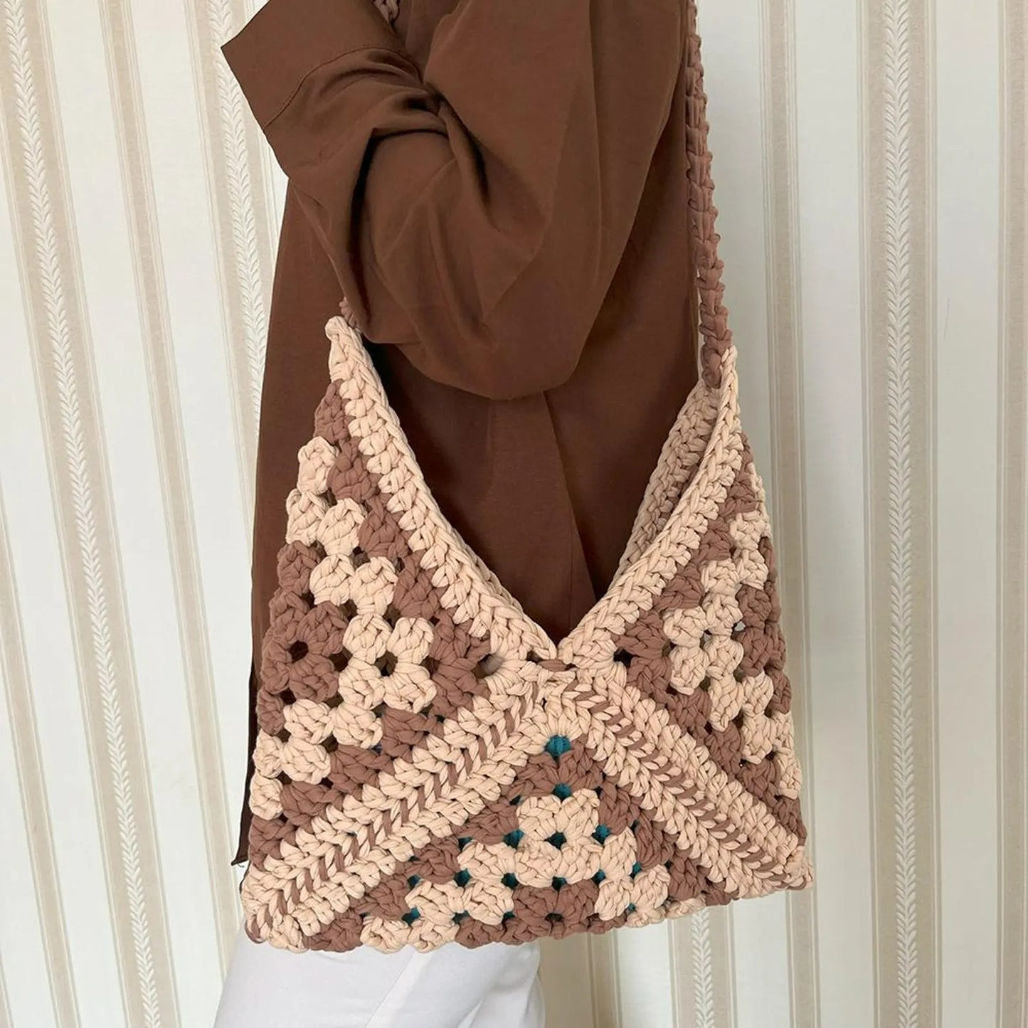 Super Easy Classy Envelope Type Granny Bag Crochet Pattern