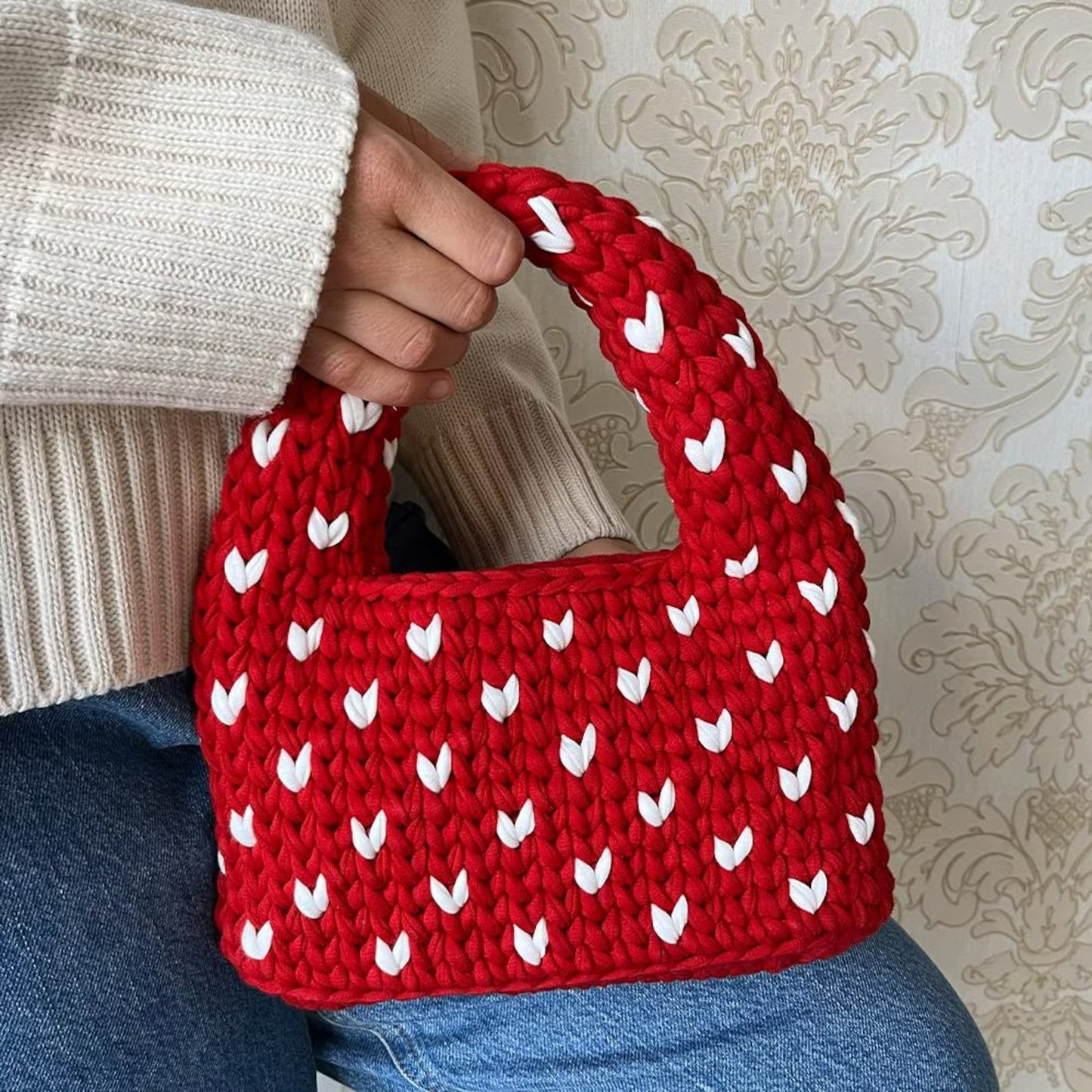 Chunky Stitch Shoulder Accessory Crochet Pattern