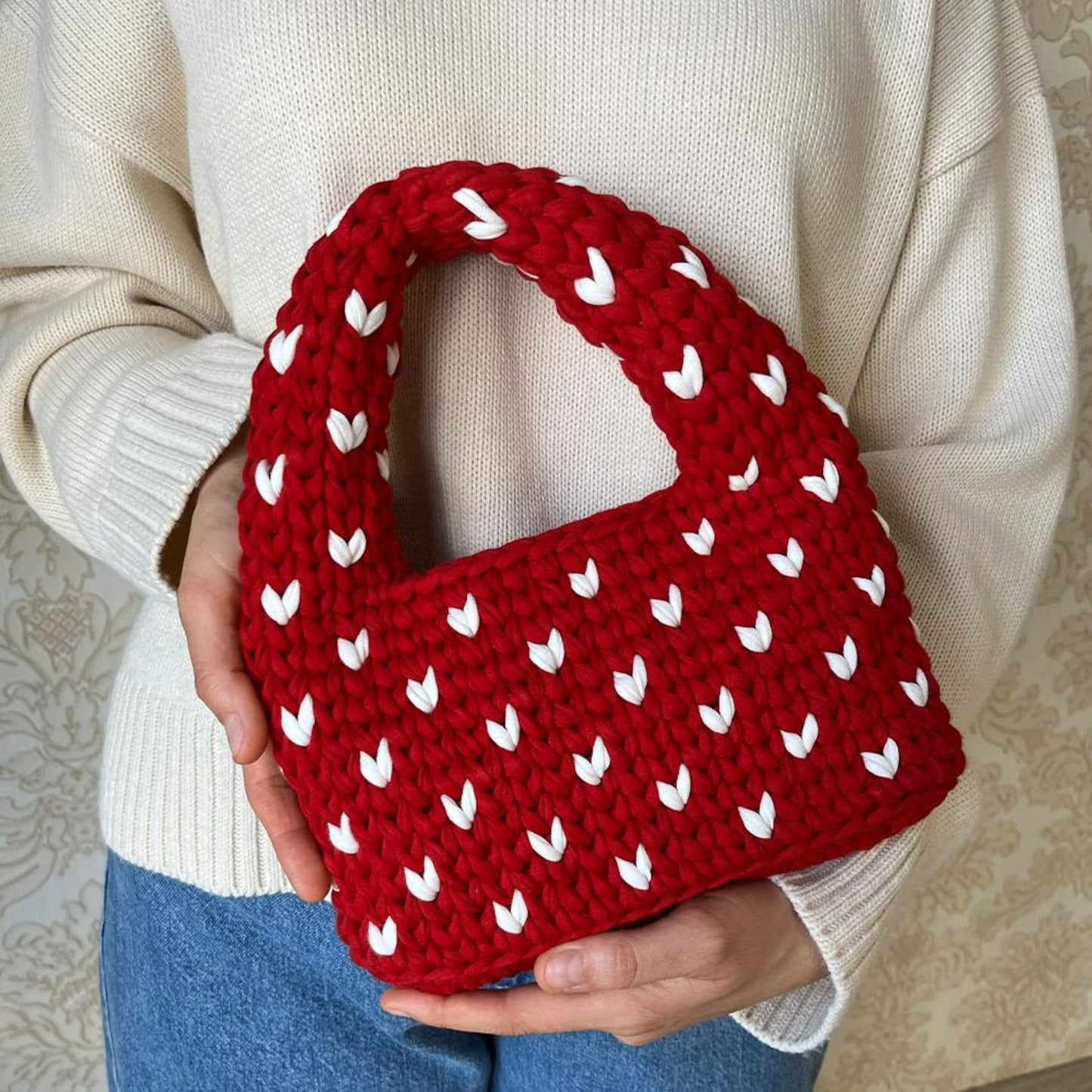 Chunky Stitch Shoulder Accessory Crochet Pattern