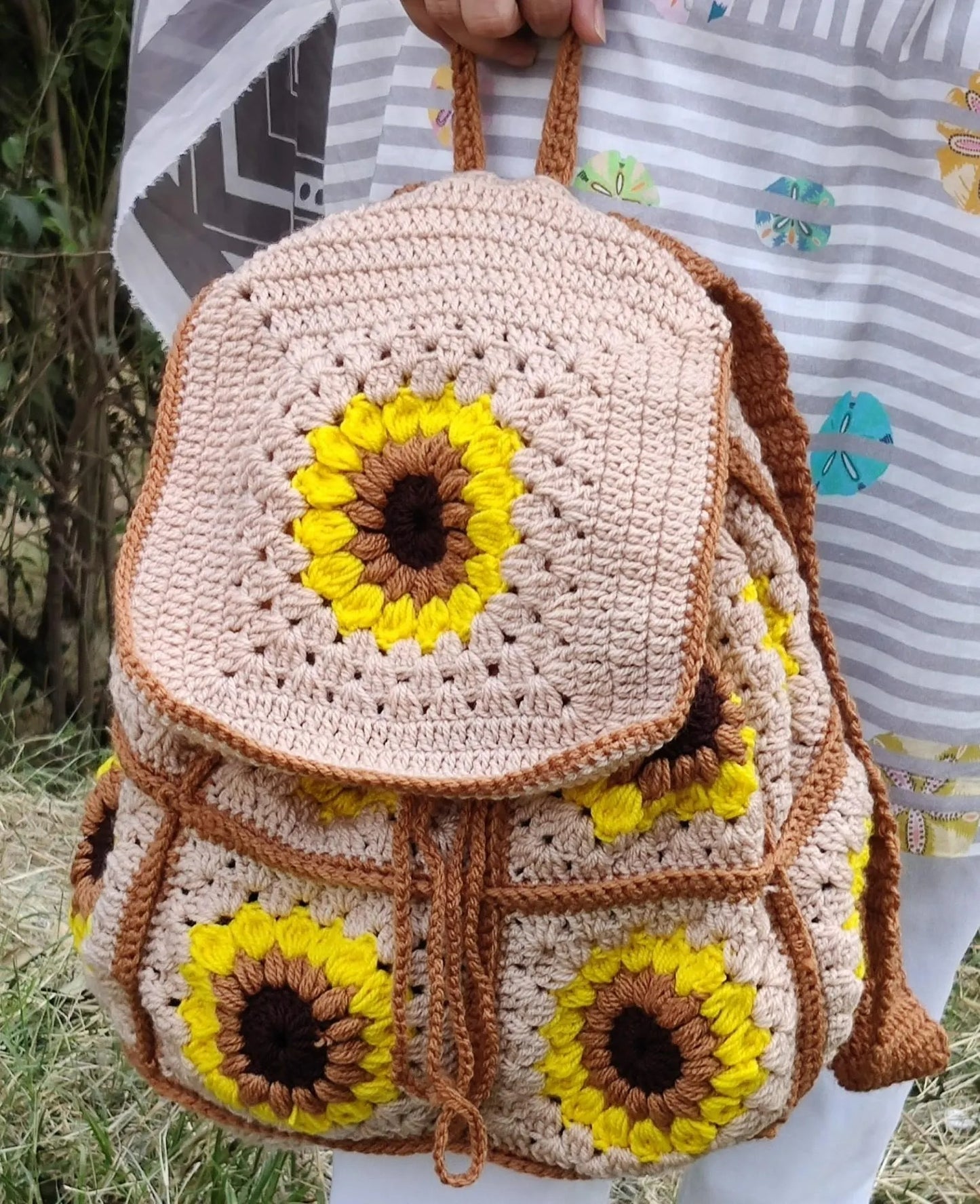 Golden Bloom Backpack Crochet Pattern