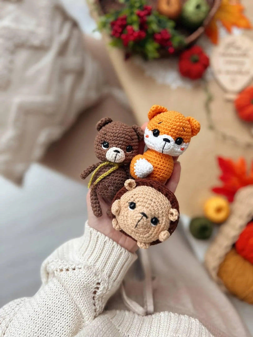 Woodland Harvest Door Wreath Crochet Pattern