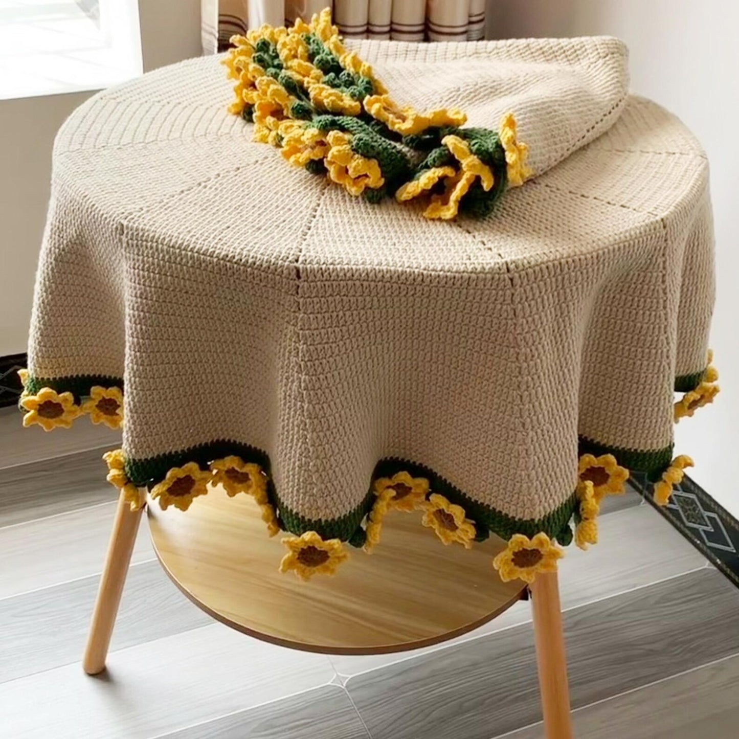 Trendy Garden Sunflower Decor Blanket Crochet Pattern