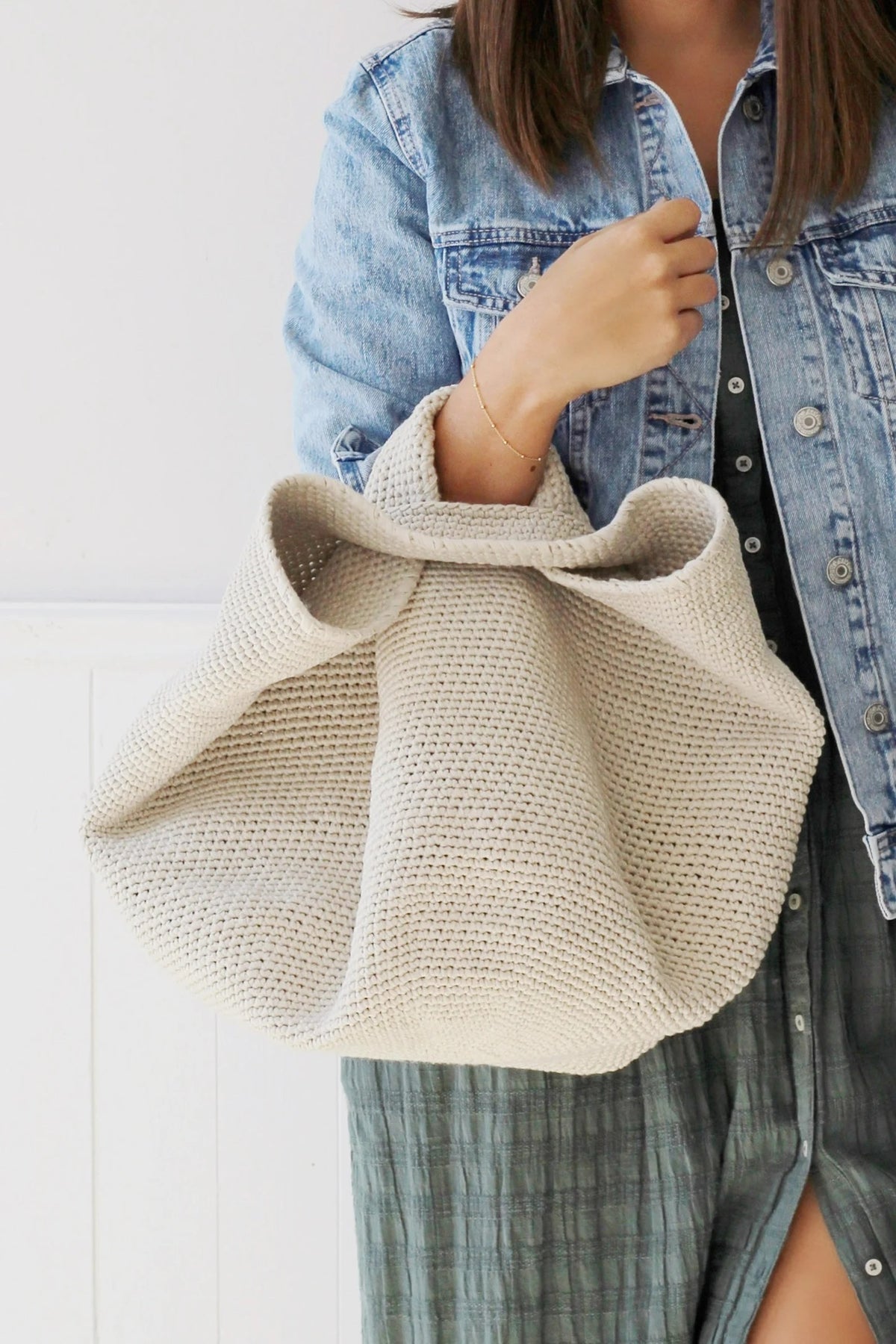 Elegant Everyday Shopper Crochet Pattern